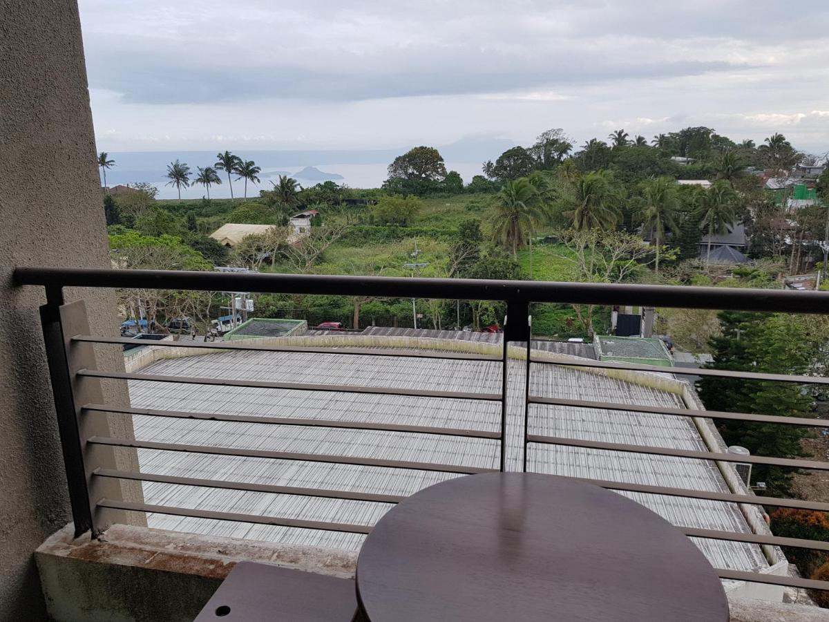 One Tagaytay Place Private Residences Tagaytay City Bagian luar foto