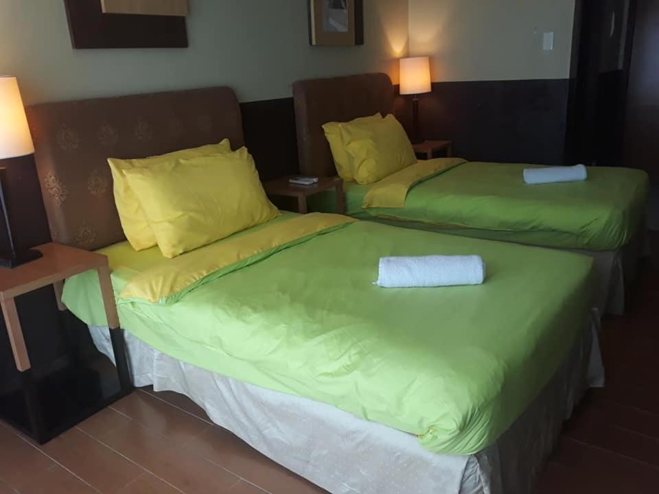 One Tagaytay Place Private Residences Tagaytay City Bagian luar foto