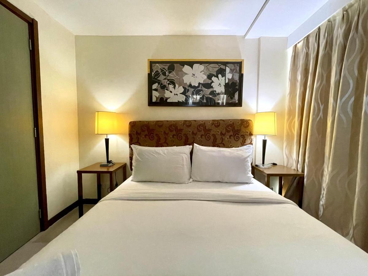 One Tagaytay Place Private Residences Tagaytay City Bagian luar foto