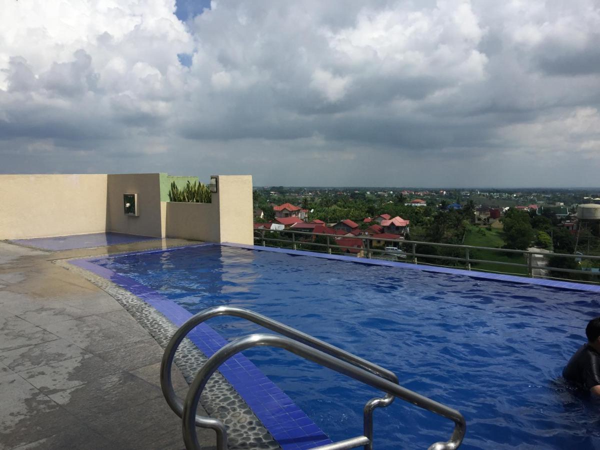 One Tagaytay Place Private Residences Tagaytay City Bagian luar foto