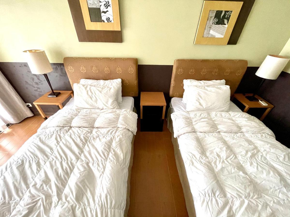 One Tagaytay Place Private Residences Tagaytay City Bagian luar foto