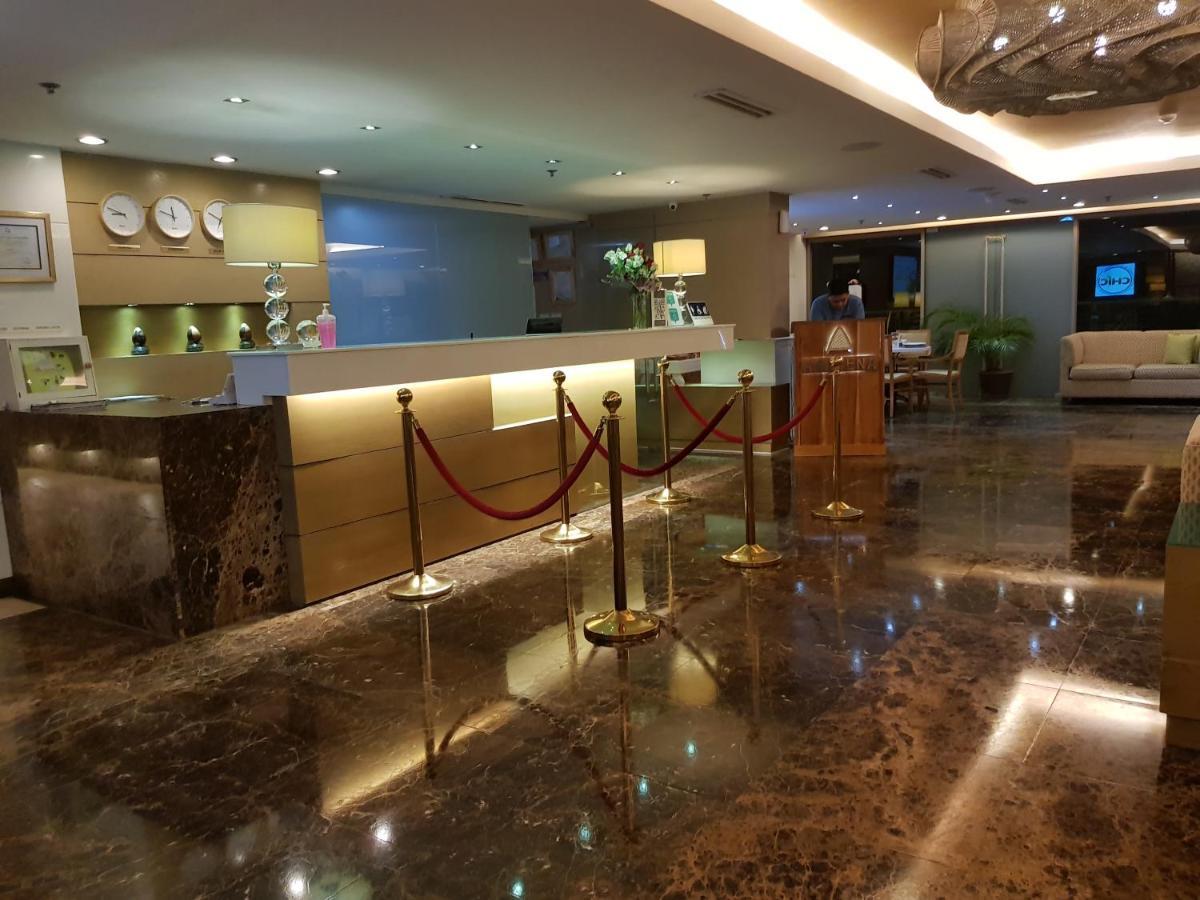 One Tagaytay Place Private Residences Tagaytay City Bagian luar foto