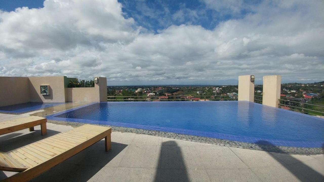 One Tagaytay Place Private Residences Tagaytay City Bagian luar foto