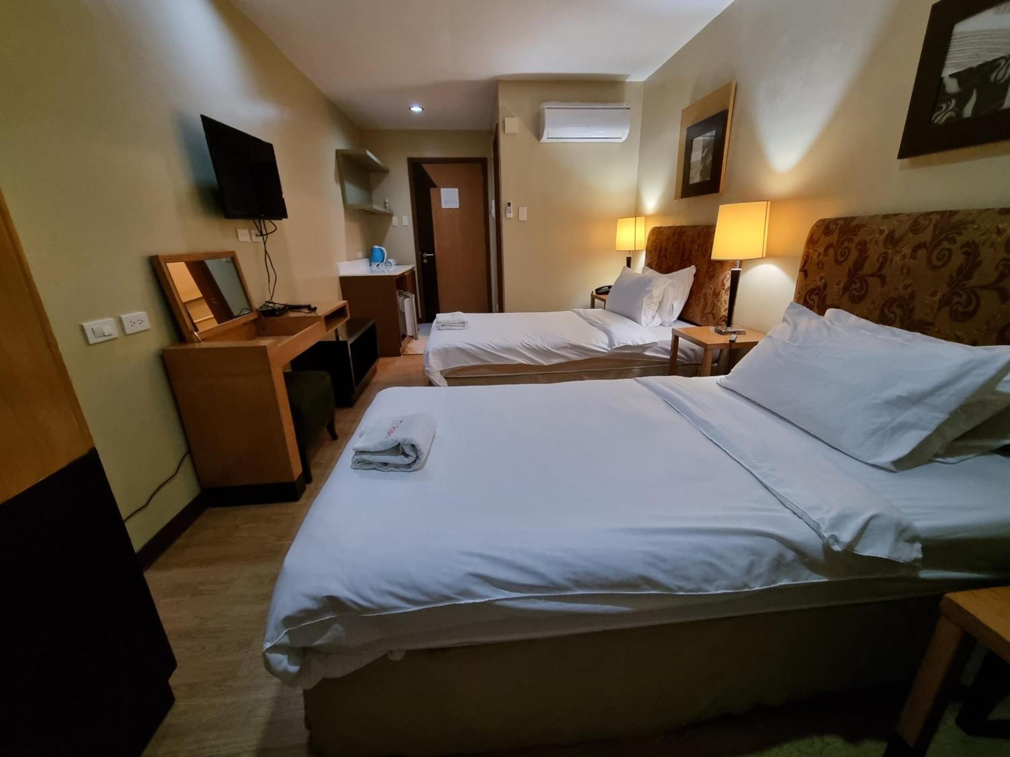 One Tagaytay Place Private Residences Tagaytay City Bagian luar foto